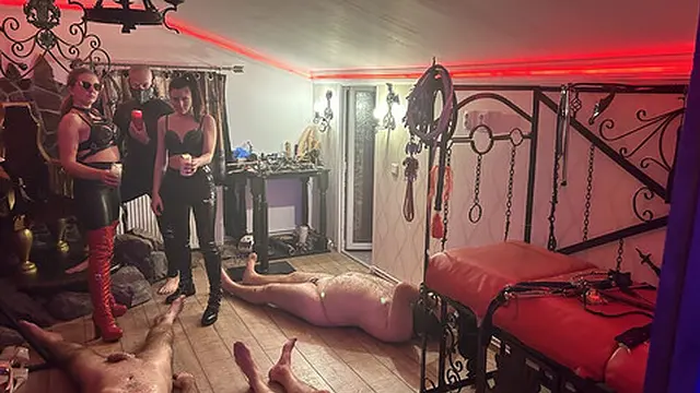 Hot drips on cock🌭 and balls - Intense waxing harem - Mistress Zeida Cluj Napoca BDSM