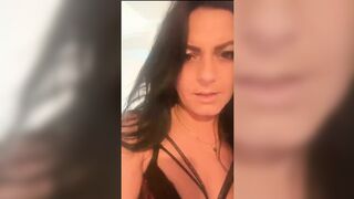 Milfy Calle's Wet Squirt Session: Public Pee Playtime #176