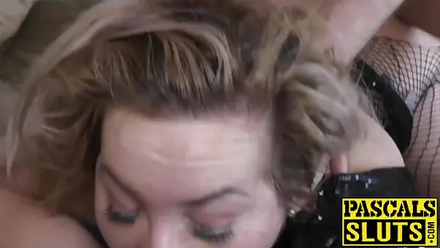 Eager hottie Hannah Blake in black lingerie deepthroat cock