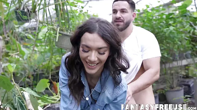 Feeling blessed as Sawyer Cassidy and petite Luna Luxe pleasure my cock🍆 with care