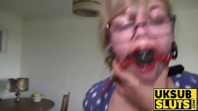 UKSubSluts com - Chubby beauty Madison Stuart′s intense penetration session
