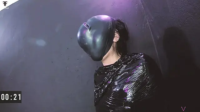 HD Moni Lee Mummification Breath Play Bag Swimcap