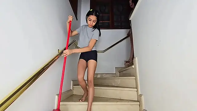 Lesbian Pee Swallow Top Girls and Sealed Mouth Pissing Super Skinny Girl