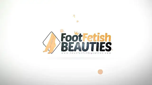 Topless Belle Plays Around with Paint Using Her Perfect Feet and Hands